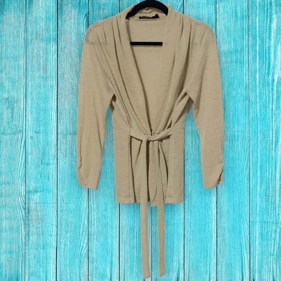 The Limited Tan Linen Blend Tie Waist 3/4 Ruched Sleeve Cardigan/Jacket. Large - Picture 11 of 14